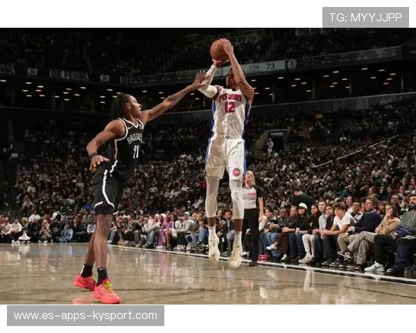 篮网队摩拳擦掌，誓夺东部决赛资格，篮网队锦集