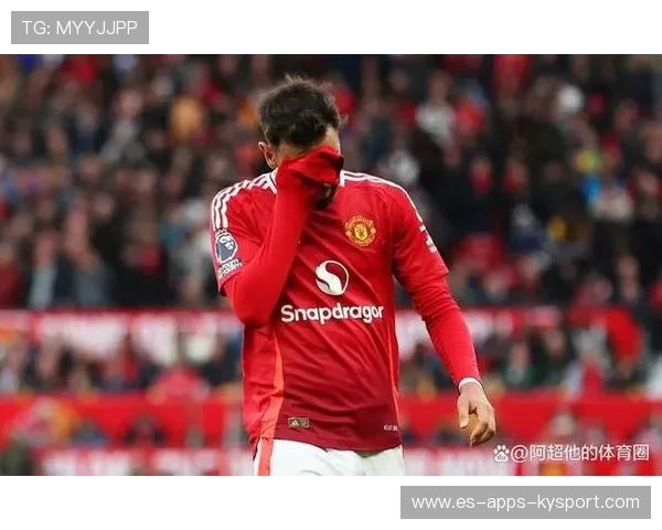 曼联传球训练录像：中场多次巧妙直塞成球队亮点